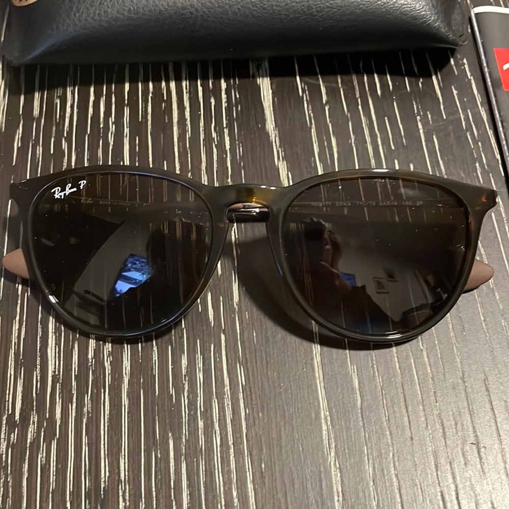 ray ban - new never worn tortoise unisex sunglasses